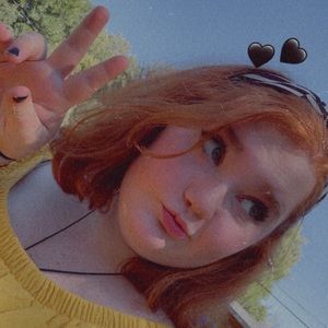 Meet your Posher, Chloe